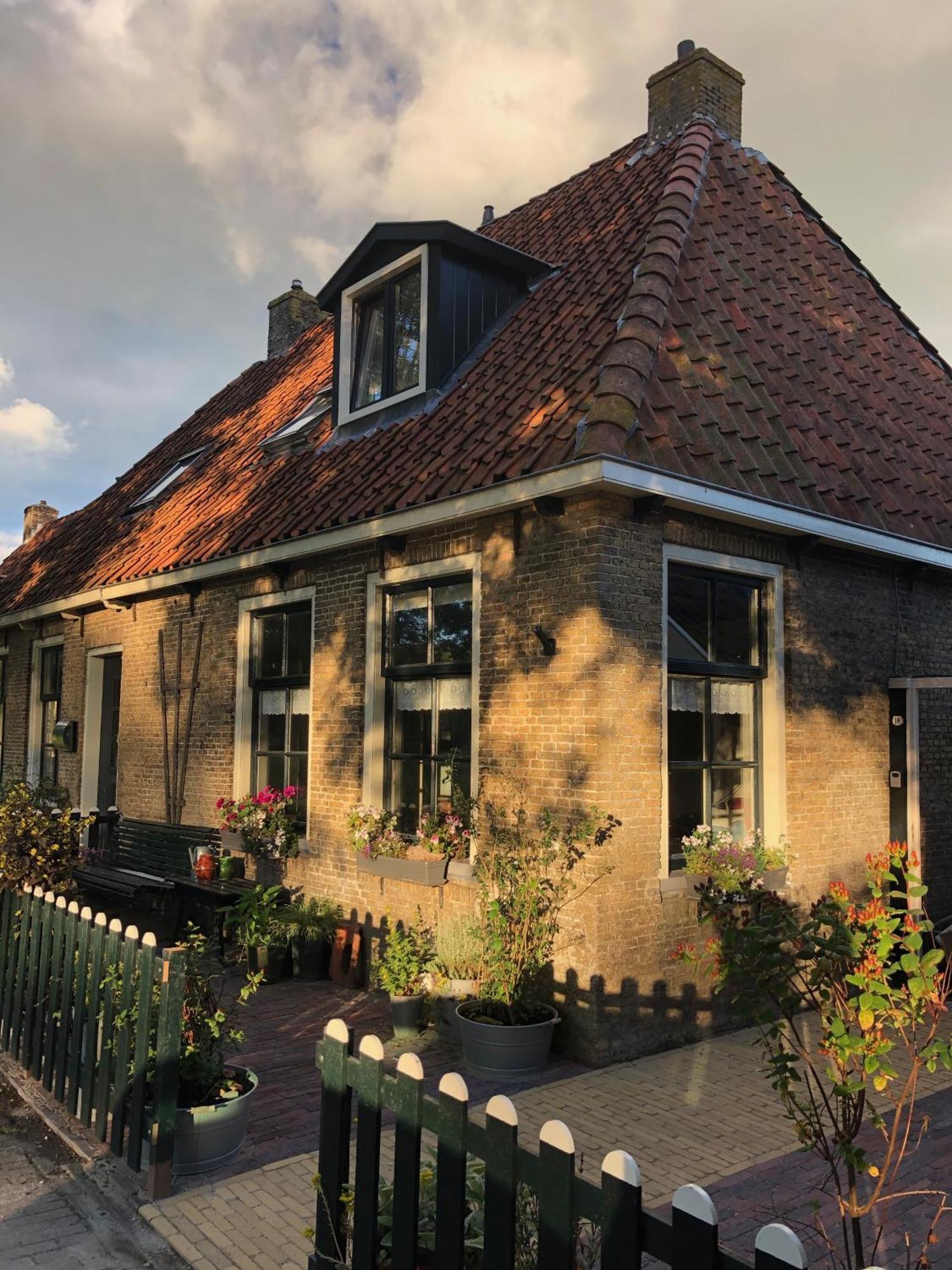 Vakantiehuis In Friesland Voor De Hele Familie Huns ภายนอก รูปภาพ