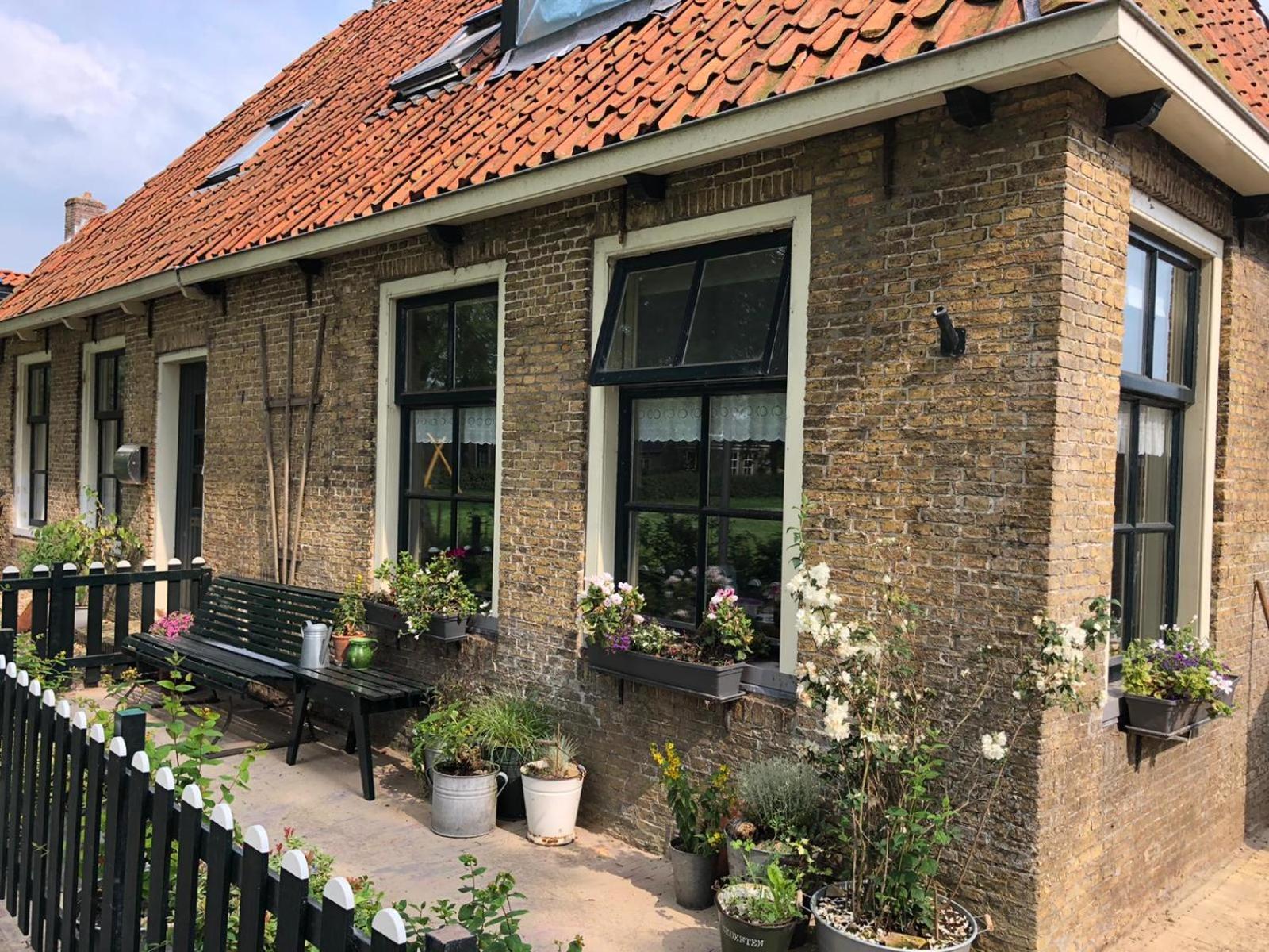 Vakantiehuis In Friesland Voor De Hele Familie Huns ภายนอก รูปภาพ